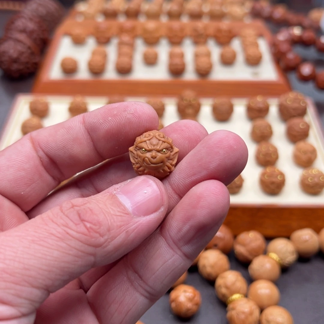 @*1.7尺寸镶嵌款大圣单颗