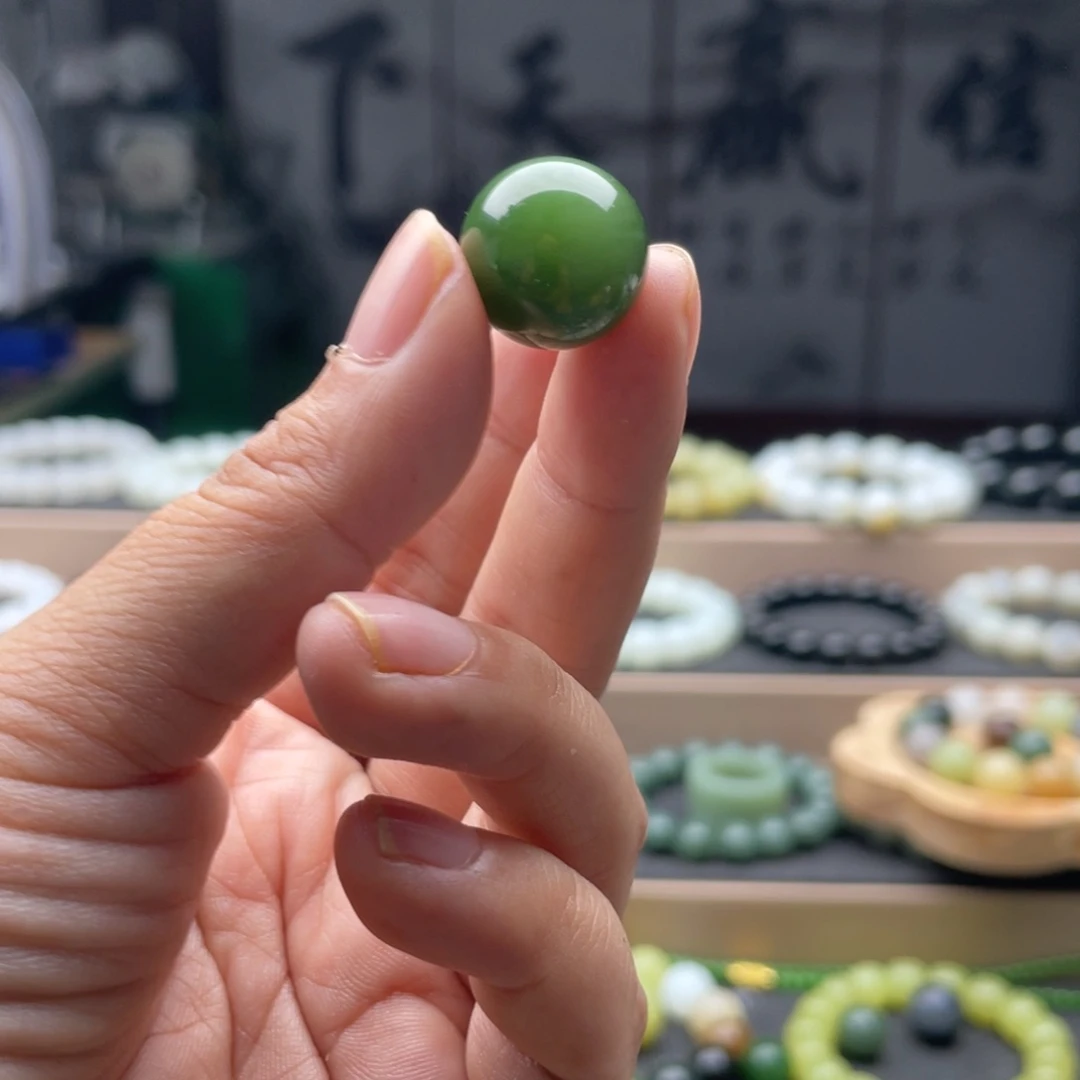 手链未镶嵌和田玉16碧玉辣绿猫眼