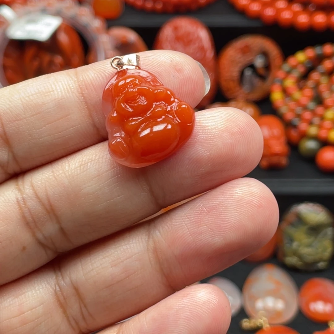 栩****南红玛瑙未镶嵌佛