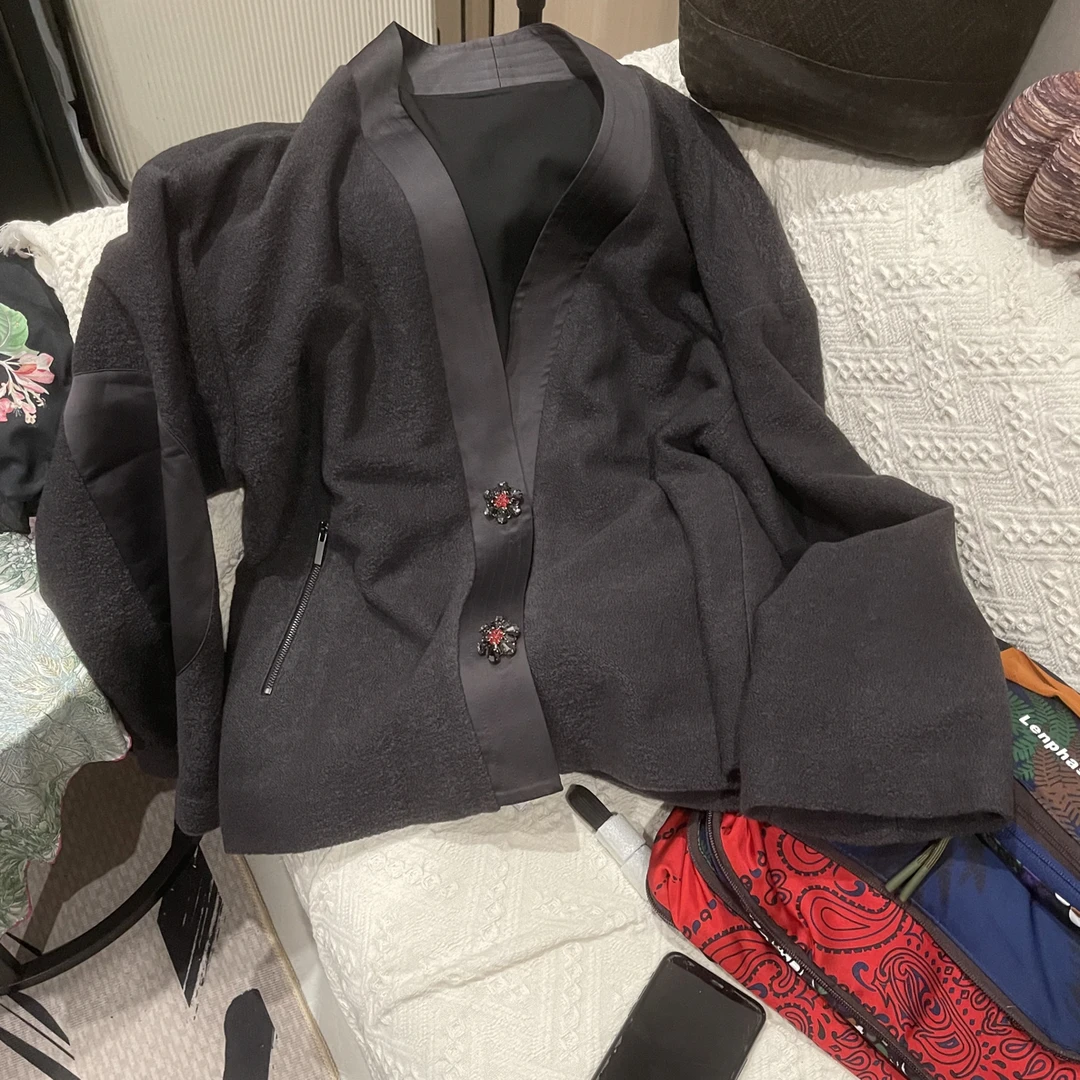 【姚家.Bonnie】（不退换）秋日复古设计时尚休闲外套