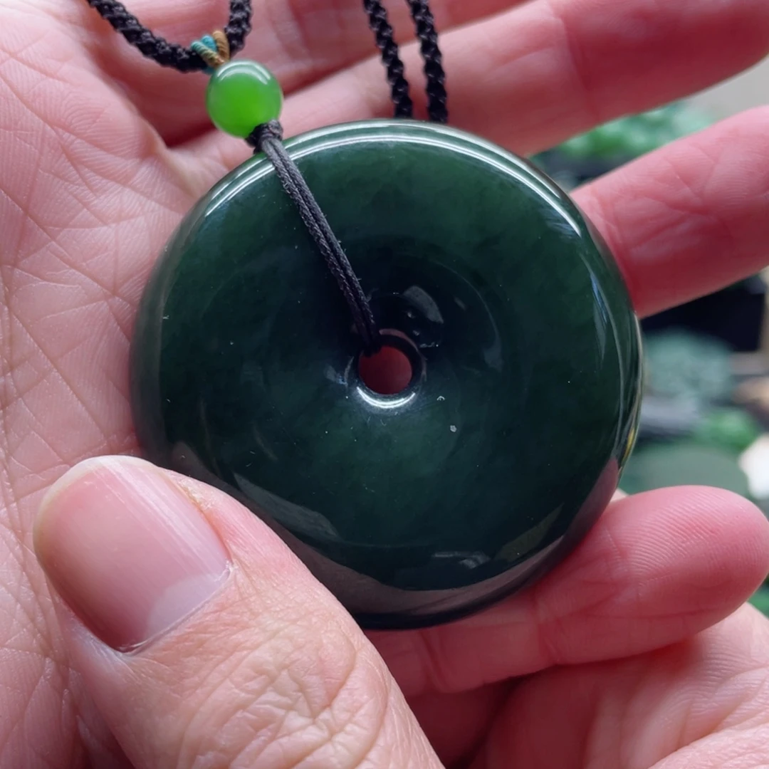 和田玉（碧玉）未镶嵌颈饰