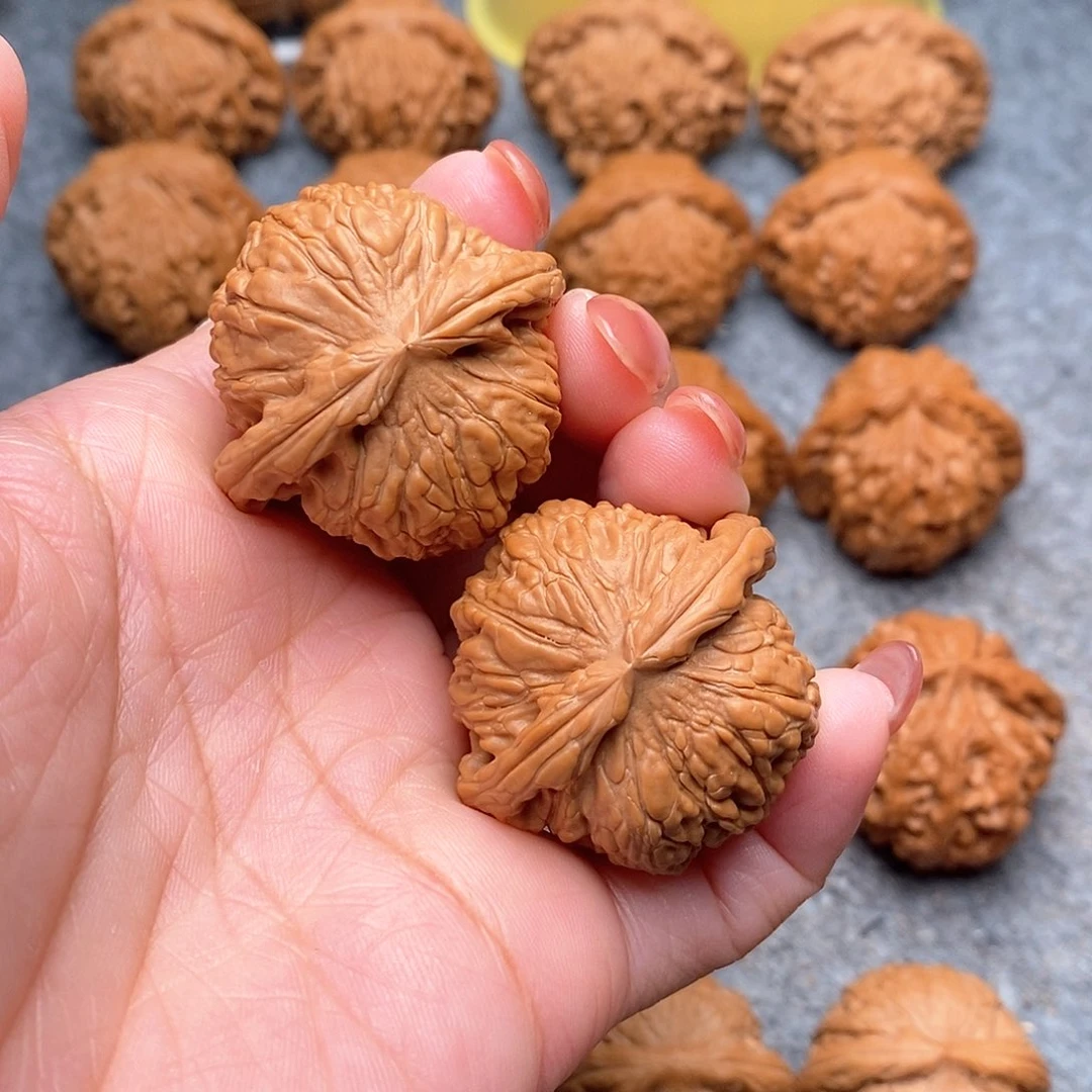 文玩核桃把件l****小精品白狮子38全品