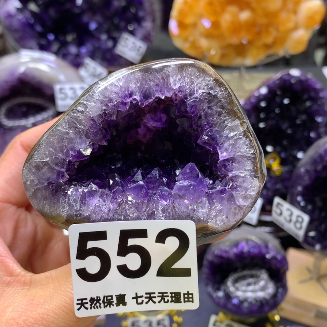 水晶摆件未镶嵌水晶m
