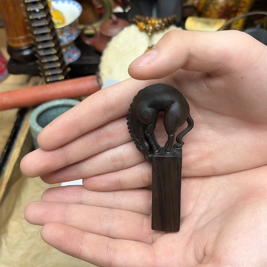 大叶紫檀（黑酸枝木类）