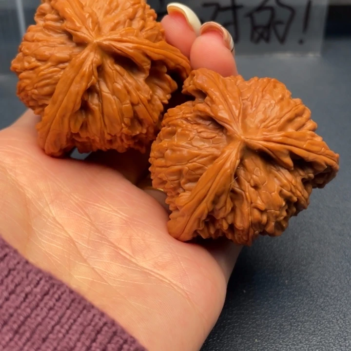 用***9吊坠文玩核桃白狮子