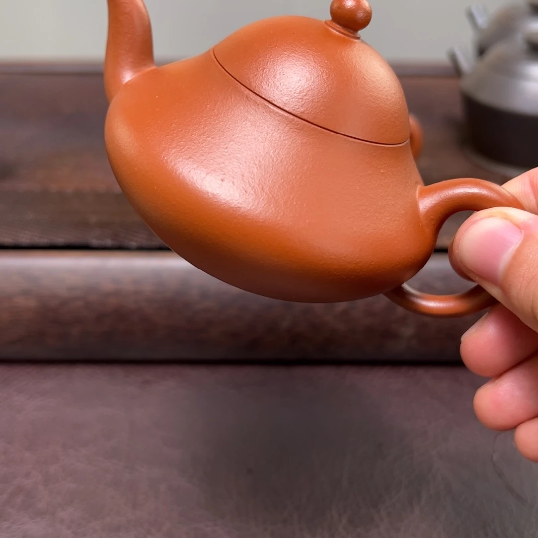 茶壶紫砂汽修厂和机械设备