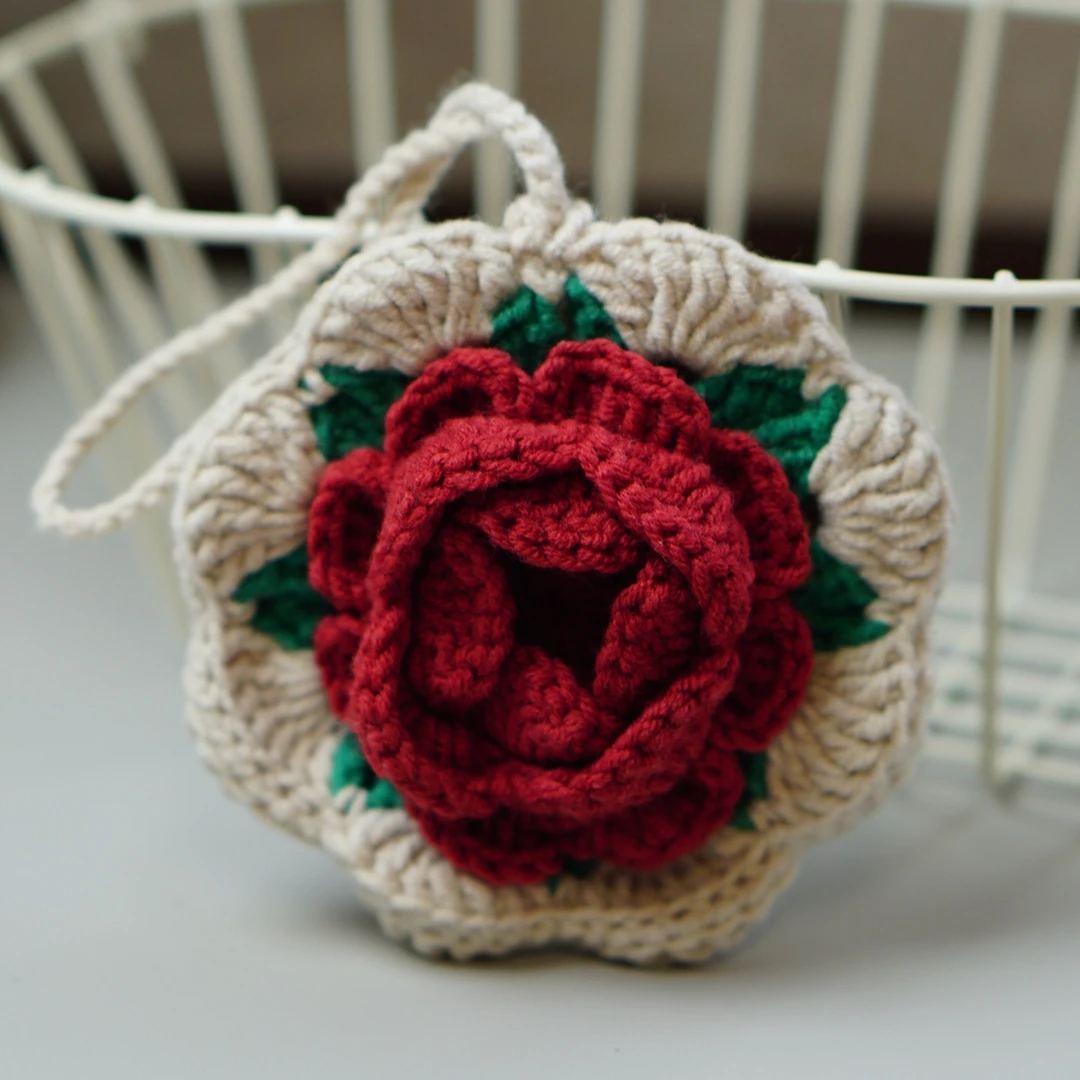 DIY手工毛线编织山茶花香囊包可爱蓝牙耳机收纳袋钩针材料包成品