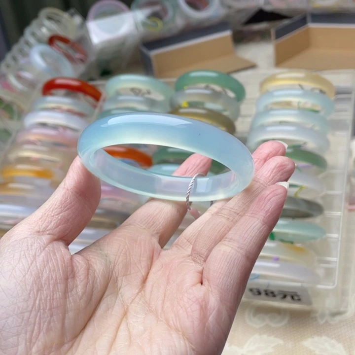 玛瑙/玉髓未镶嵌手镯55圈口