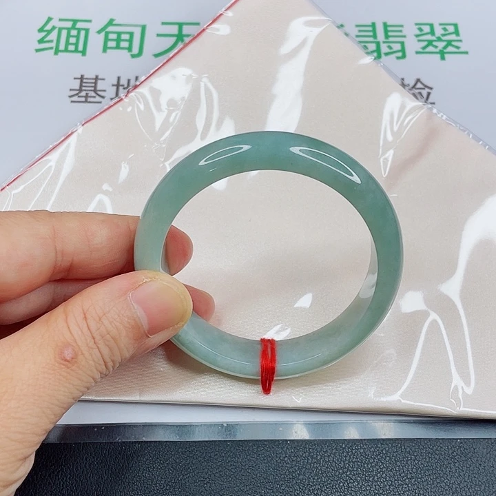 旺***达未镶嵌手镯翡翠翡翠手镯
