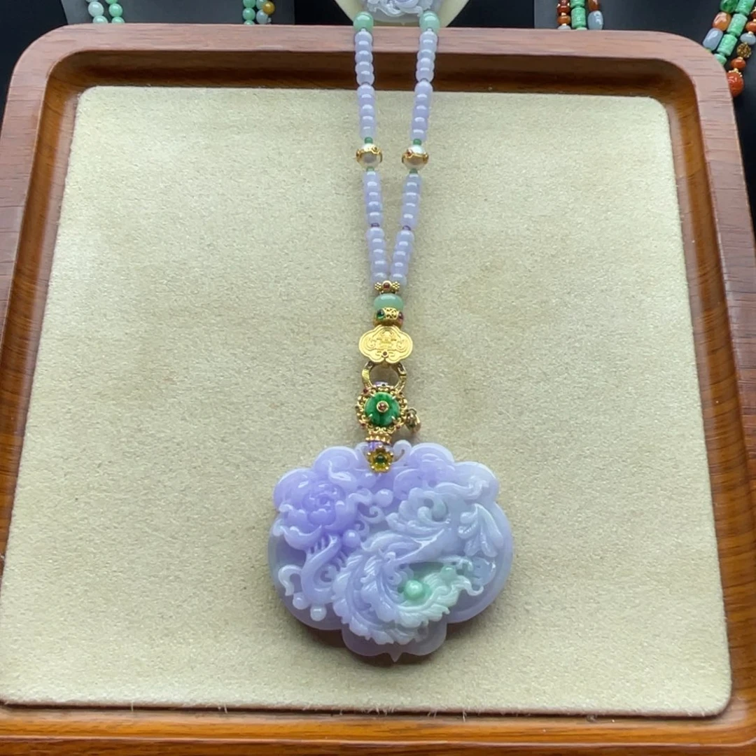 翡翠未镶嵌颈饰翡翠凤凰