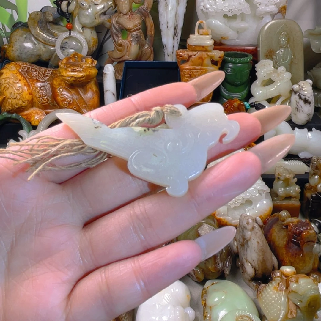 和田玉挂件未镶嵌8