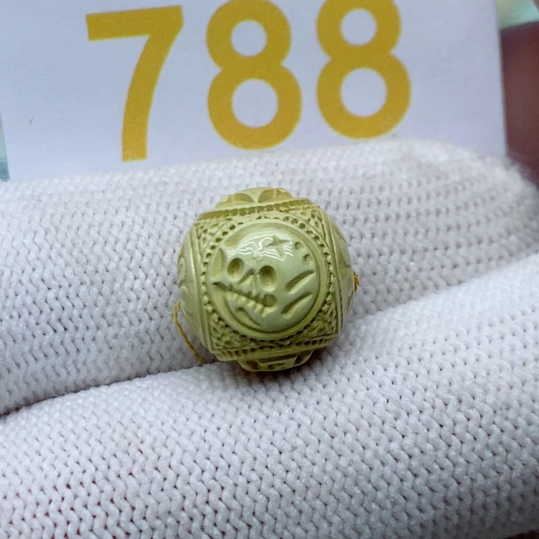 虚***竹绿松石未镶嵌珠宝奇石