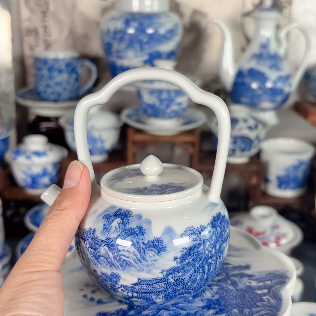 籀***堂青花瓷器手绘作品陶瓷壶