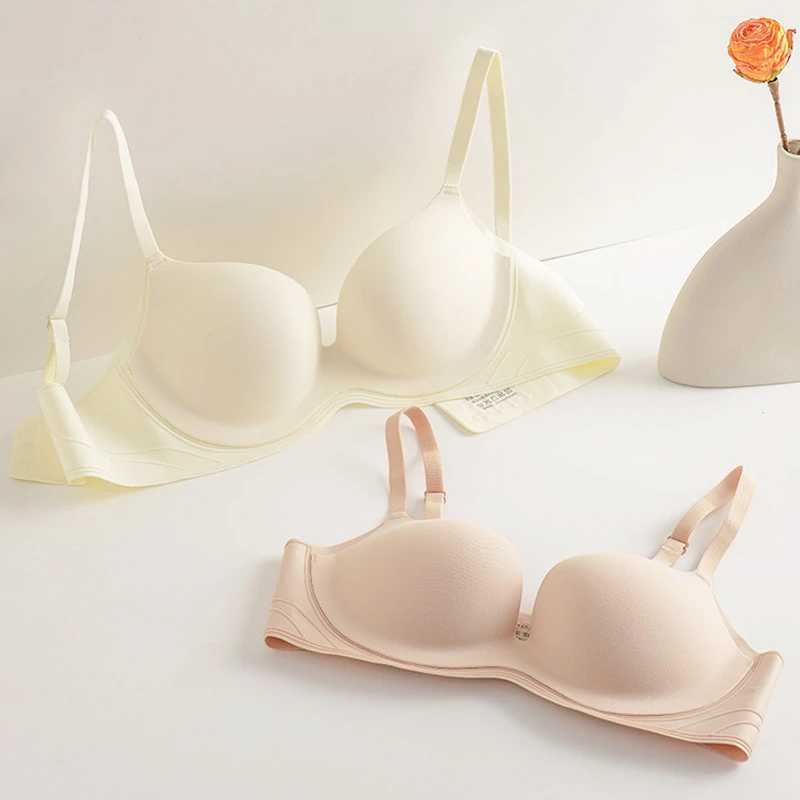 空气垫汕头简约无痕内衣女性感收副乳小胸聚拢上托无钢圈舒适植绒