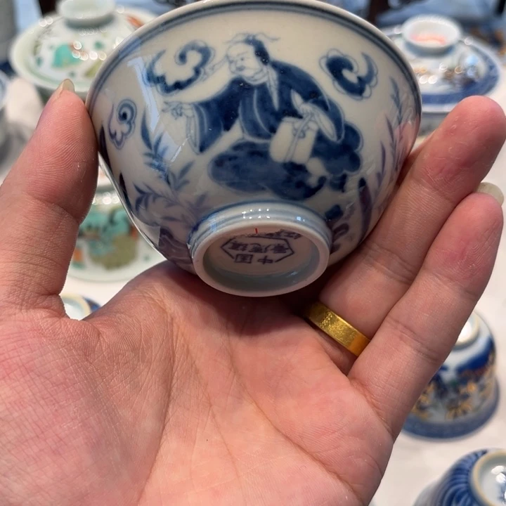 景德镇陶瓷杯子的