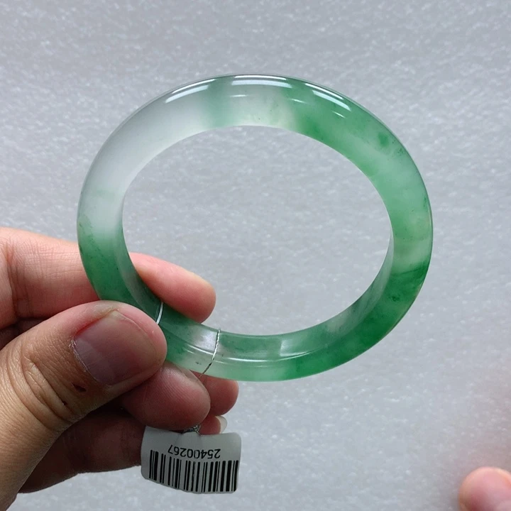 石英质玉未镶嵌手镯青青56-多人