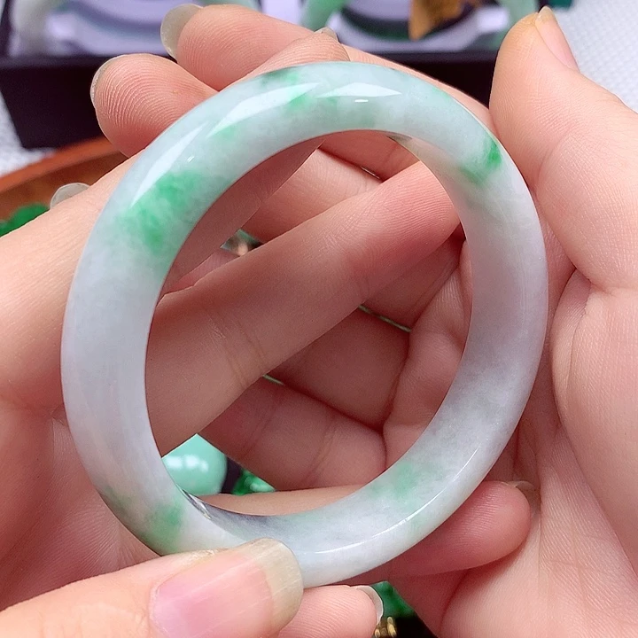 未镶嵌手镯翡翠翡翠手镯