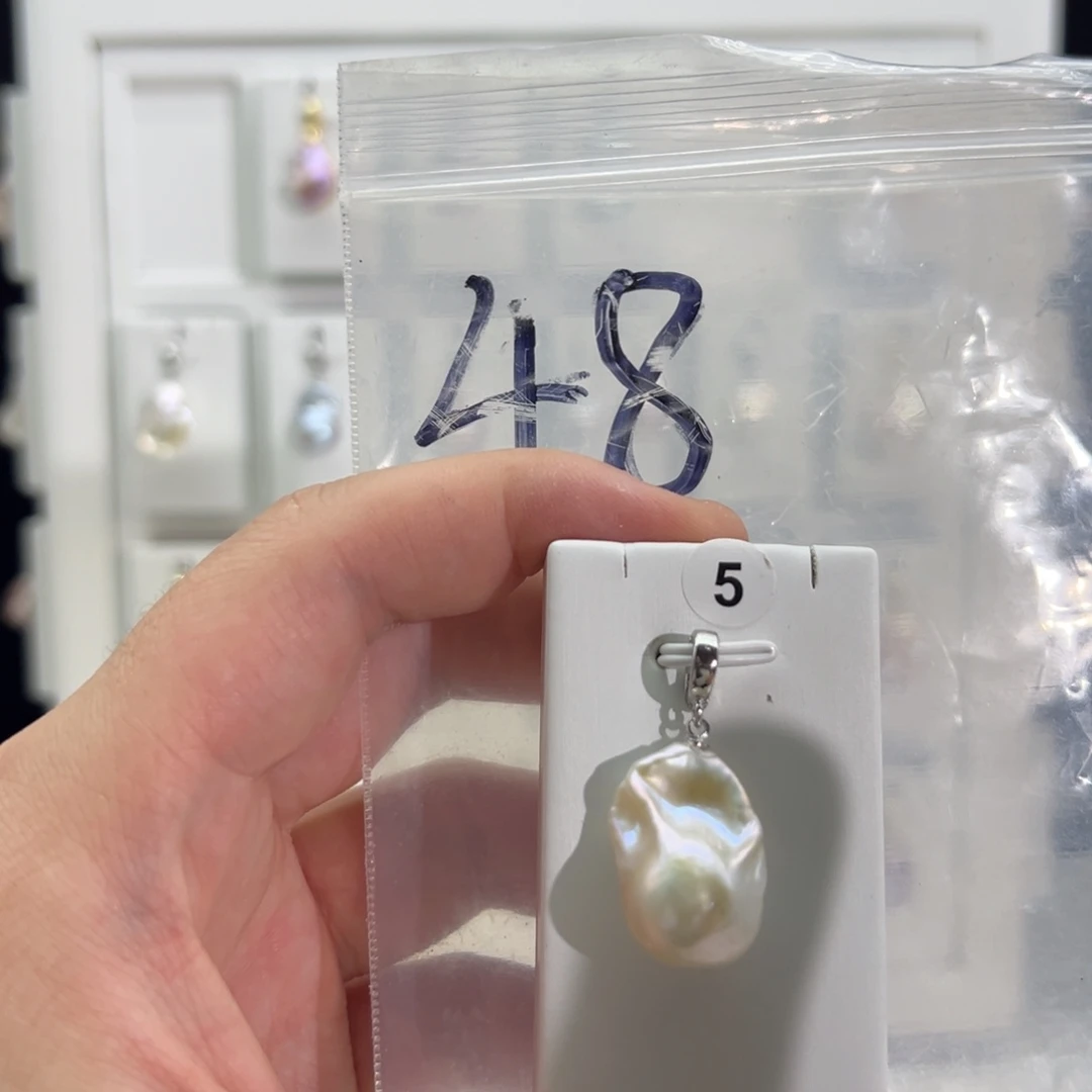 予***善颈饰合金淡水珍珠