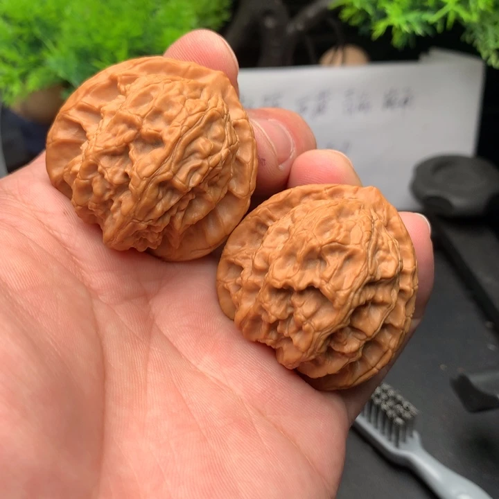 吊坠文玩核桃42梨木台