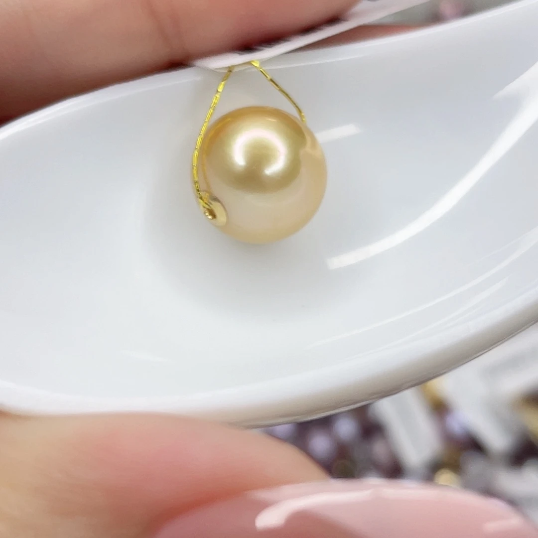 淡水珍珠18K金镶嵌吊坠(赠链)