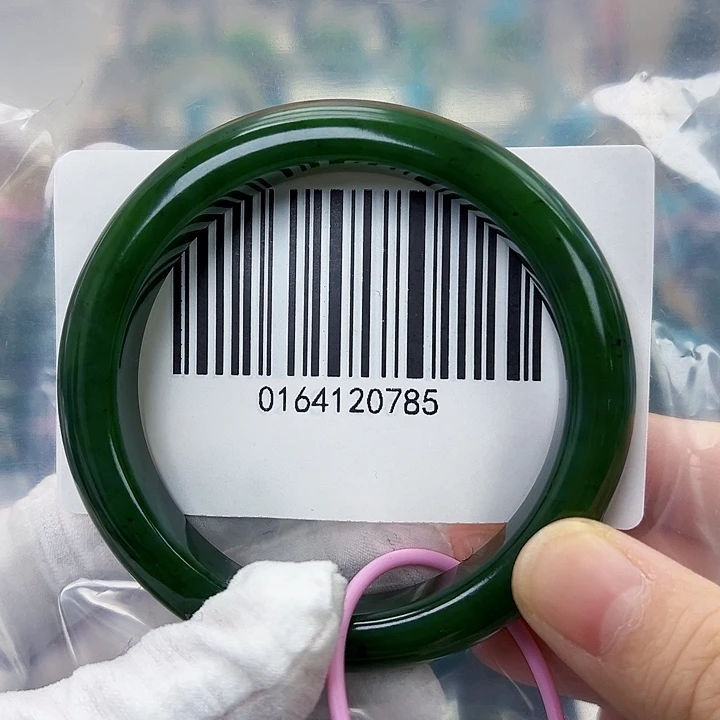 和田玉未镶嵌手镯包容56