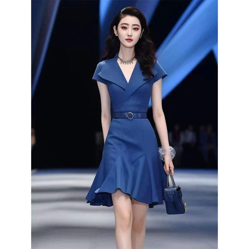 2025夏季韩式息款御姐风高级感蓝色A字连衣裙女小众气质个性裙子