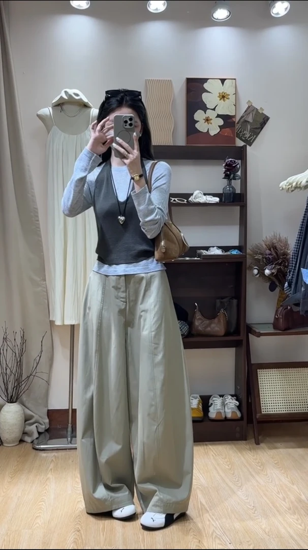 【韩式叠穿】慵懒风高级感挂脖蓝色打底吊带高腰卡其色阔腿裤套装