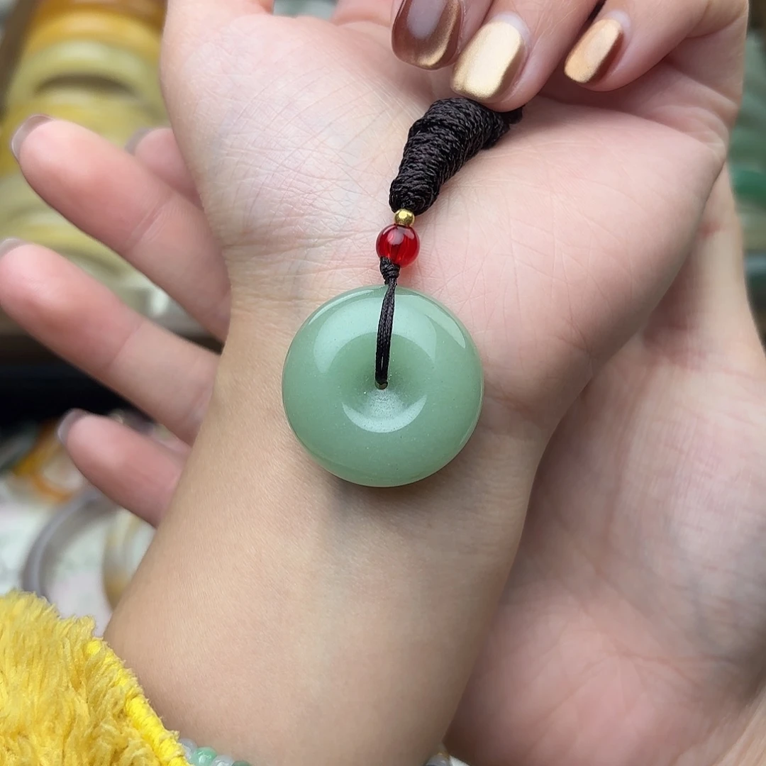 东陵石未镶嵌颈饰