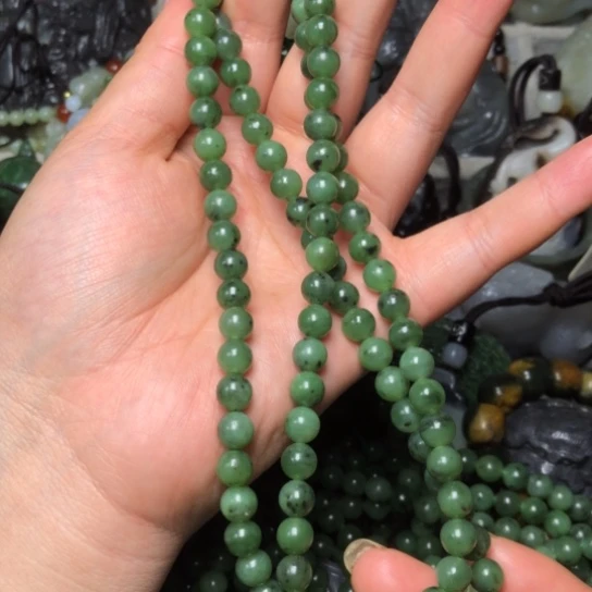 和田玉未镶嵌把件多样性