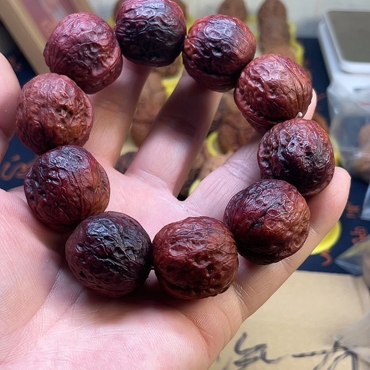 把件文玩核桃50七彩小屁股手持28