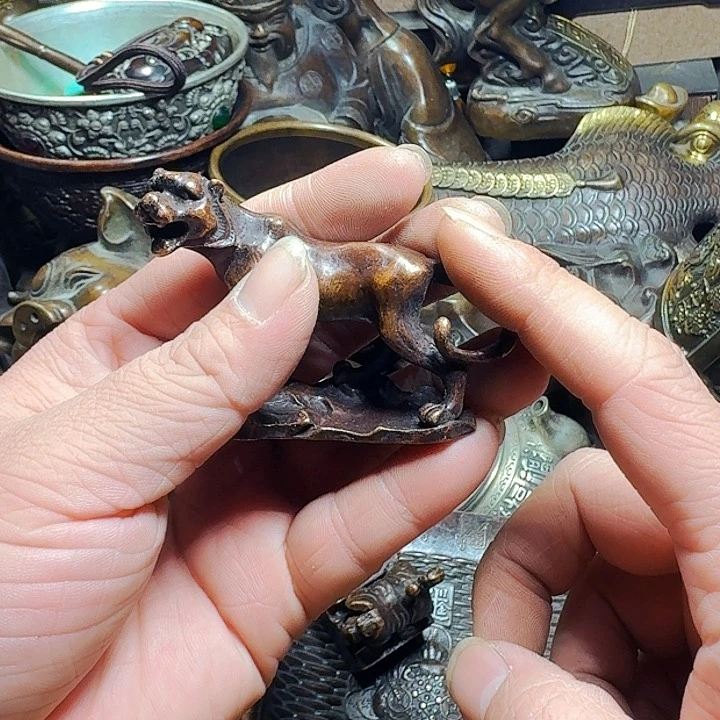 铜器摆件收收藏藏
