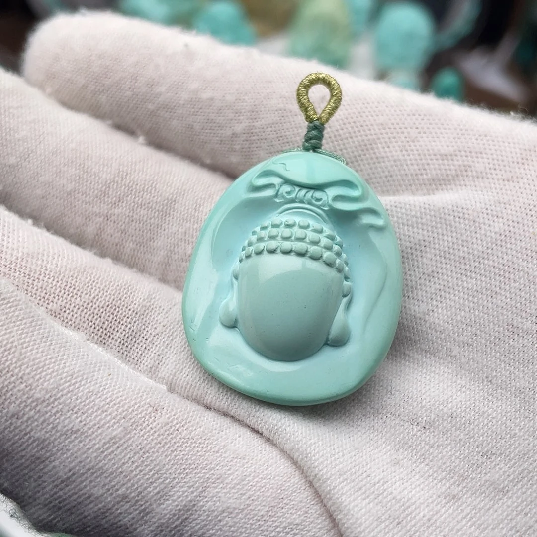 绿松石未镶嵌颈饰