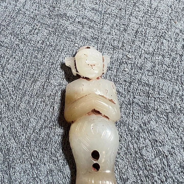 和田玉（糖玉）未镶嵌把件