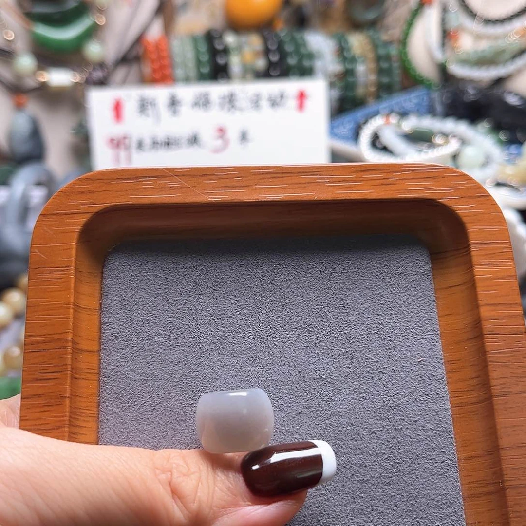 和田玉颈饰未镶嵌?****?