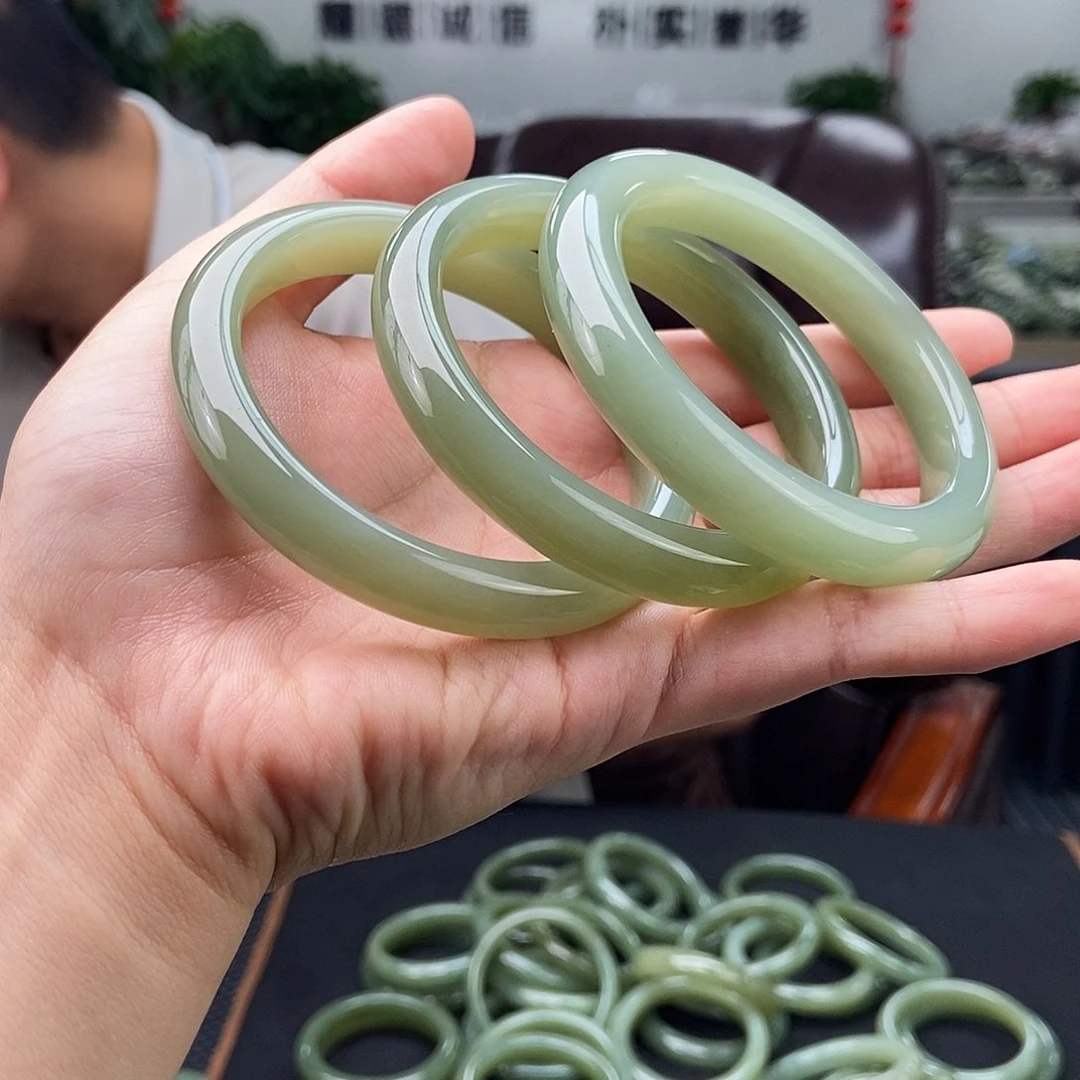 和田玉手镯未镶嵌51-61颜色多样性发拍一发一