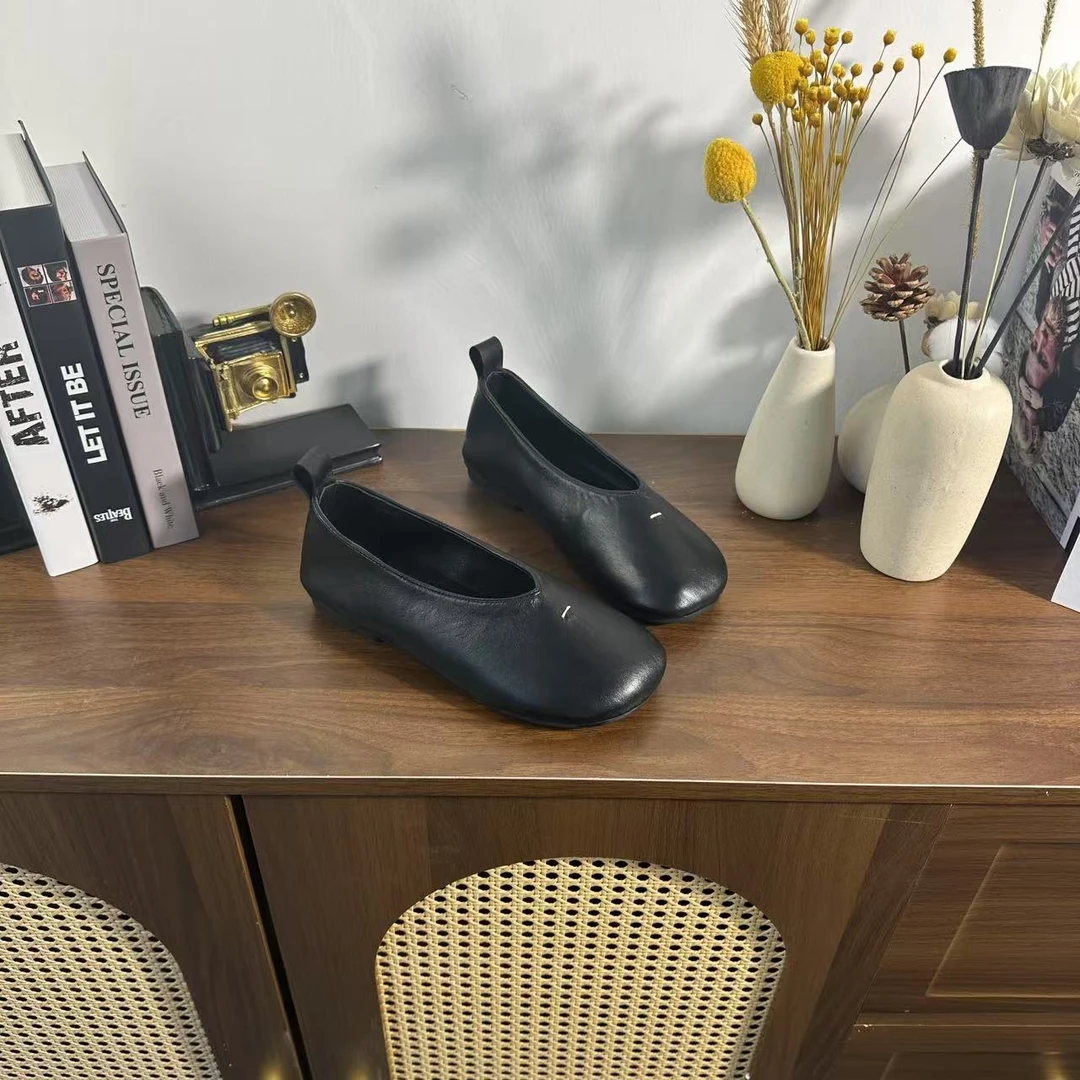 2025欧洲站春夏季新款简约浅口时尚百搭低跟软底软面圆头真皮7069
