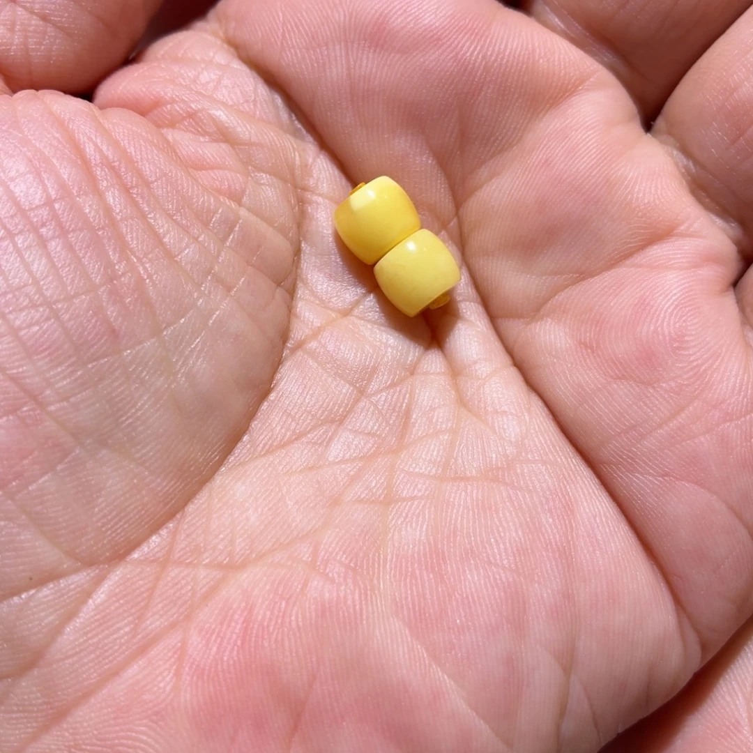 天***行蜜蜡未镶嵌珠宝奇石对珠8