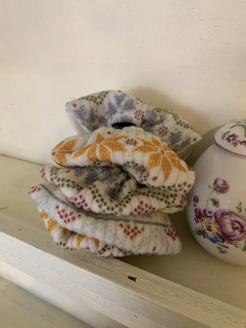 【un Reality】X2409 韩国简约时尚大气香蕉夹