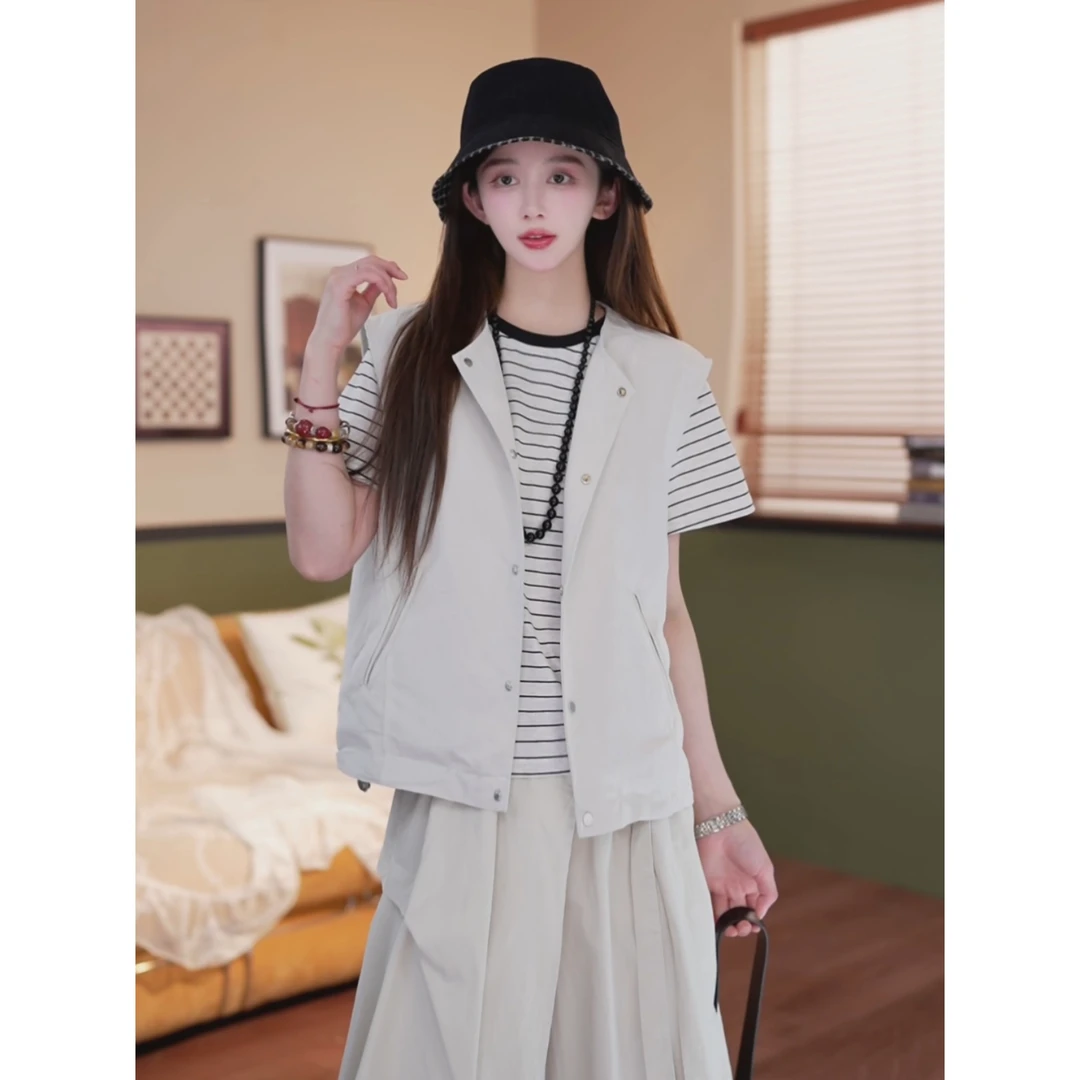 余紫绮.【馥郁芬芳】欧若风 时尚无袖马甲休闲显瘦上衣ZO1217007