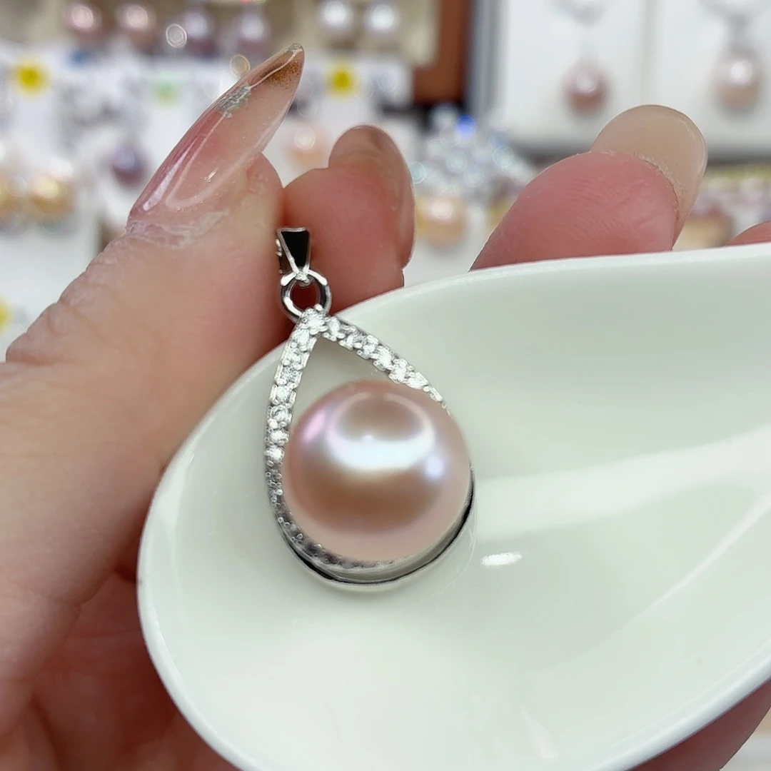 淡水珍珠合金颈饰