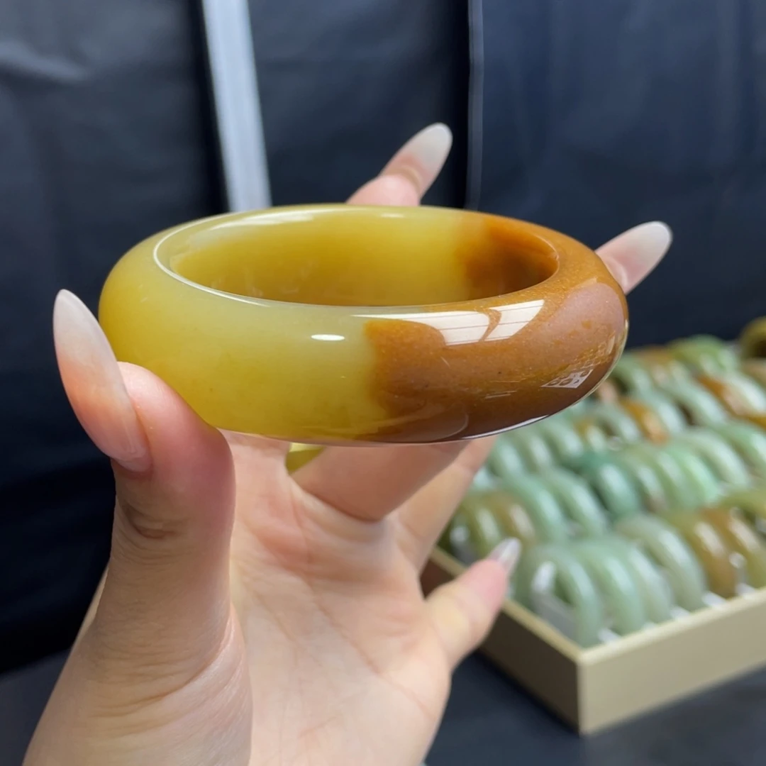 未镶嵌手镯石英岩玉陛**～