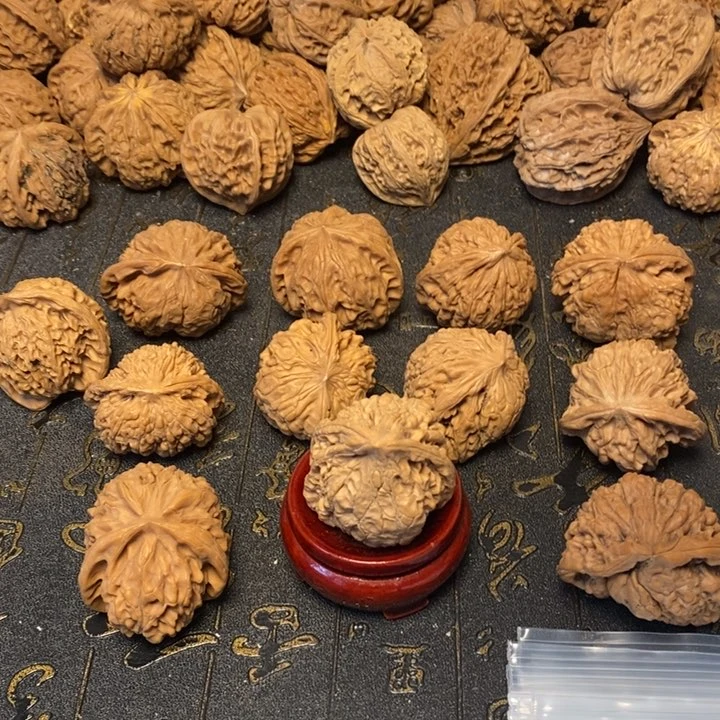森***1文玩核桃吊坠文玩核桃异形单只