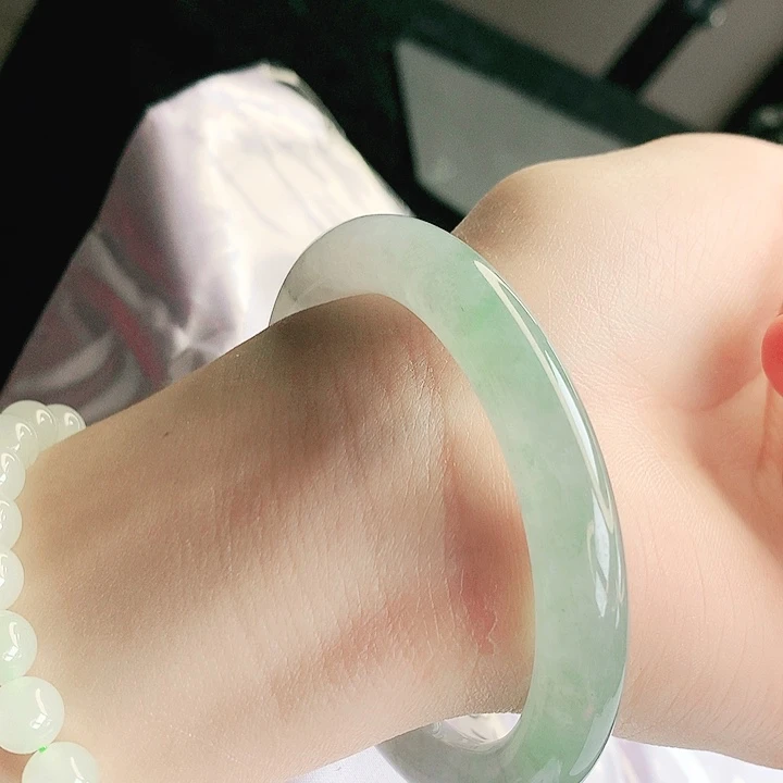 翡翠未镶嵌手镯缅甸天然A货翡翠