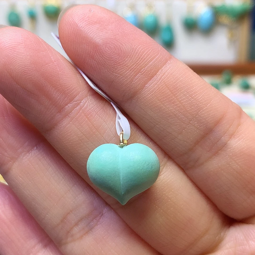 粘***宝绿松石18K金镶嵌挂件