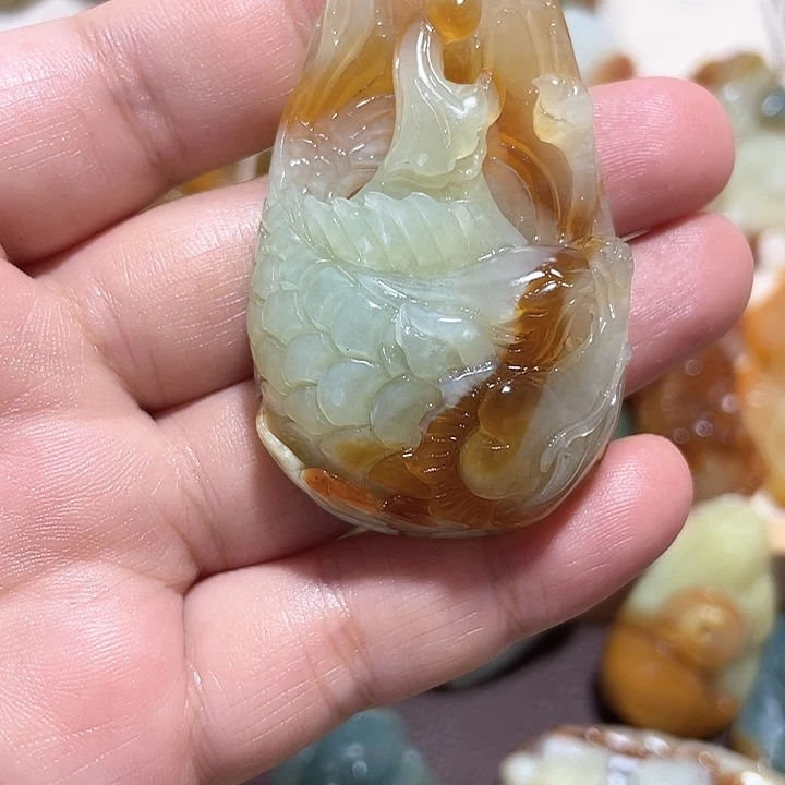 岫玉吊坠(不含链)未镶嵌1****?