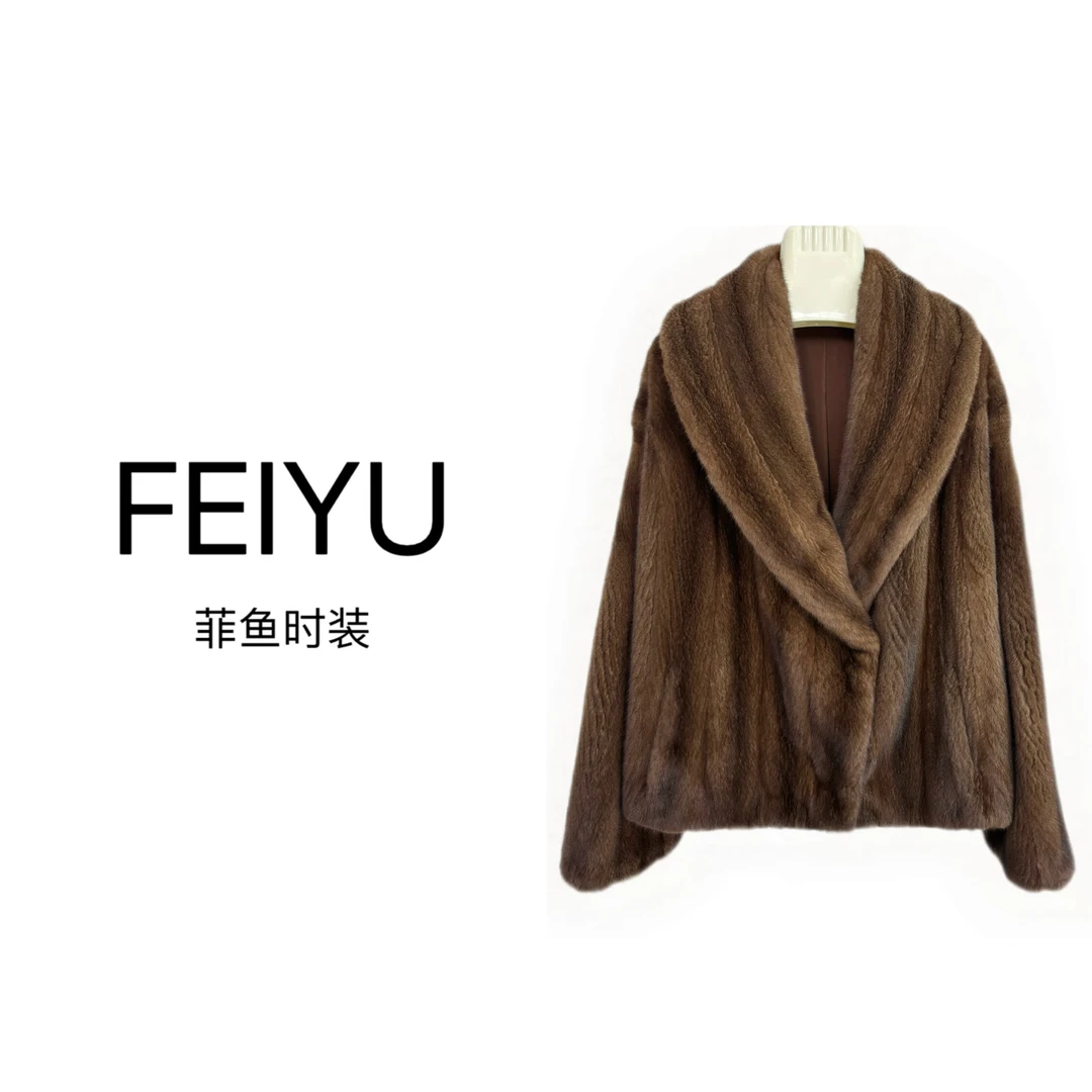 天鹅绒整貂宽松咖啡本色全抽刀水貂貂皮大衣女短款上衣皮草外套冬