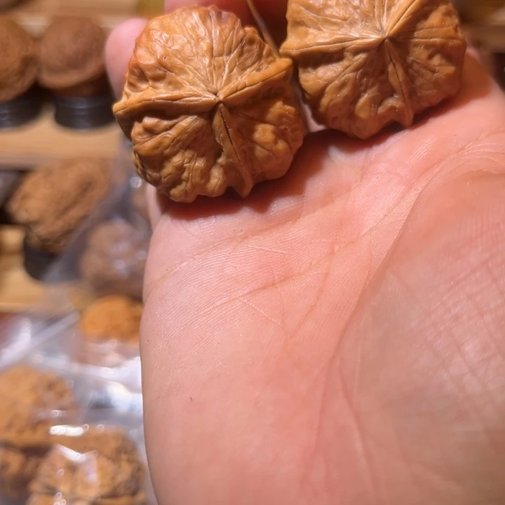 文玩核桃吊坠滇西64