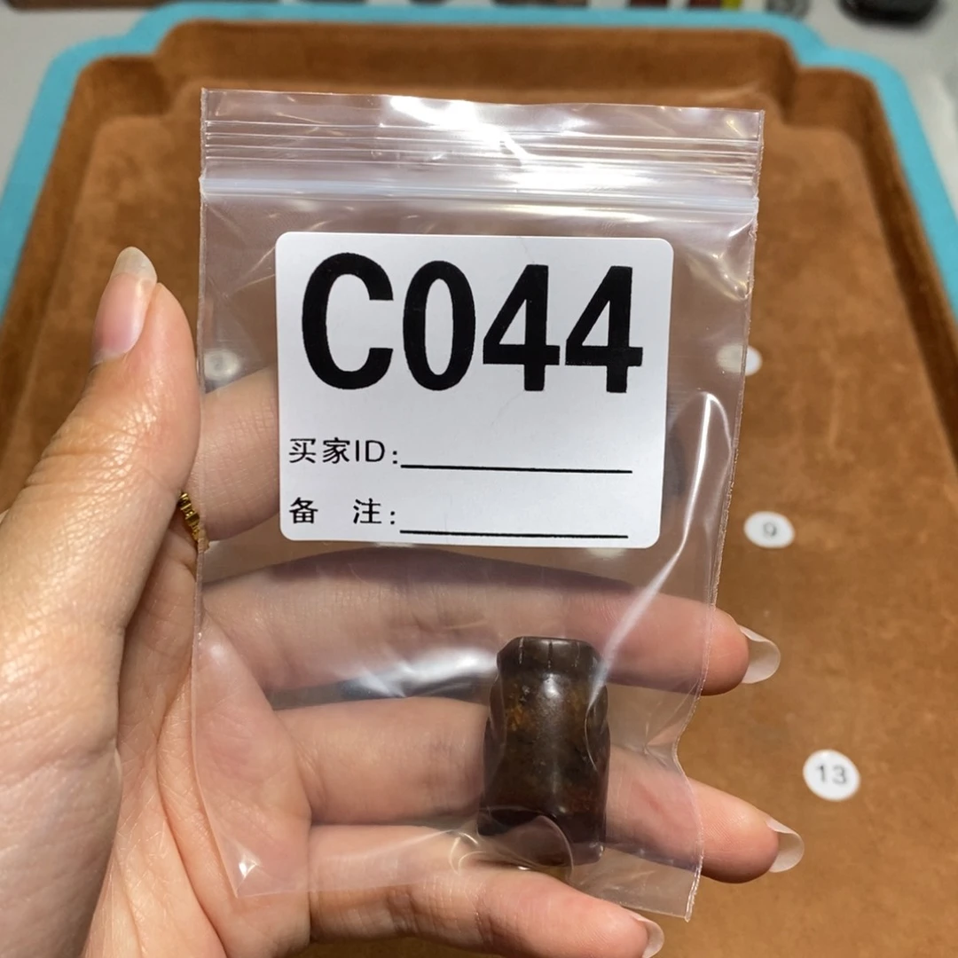岫岩河磨玉（透闪石质玉）未镶嵌颈饰蒹**芒