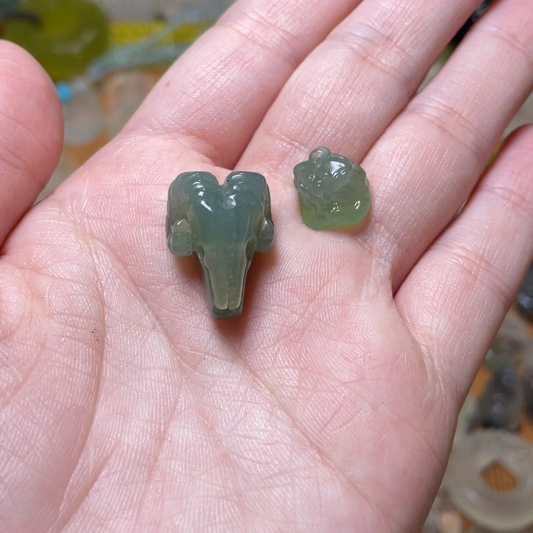 蛇纹石玉配饰未镶嵌闲***?