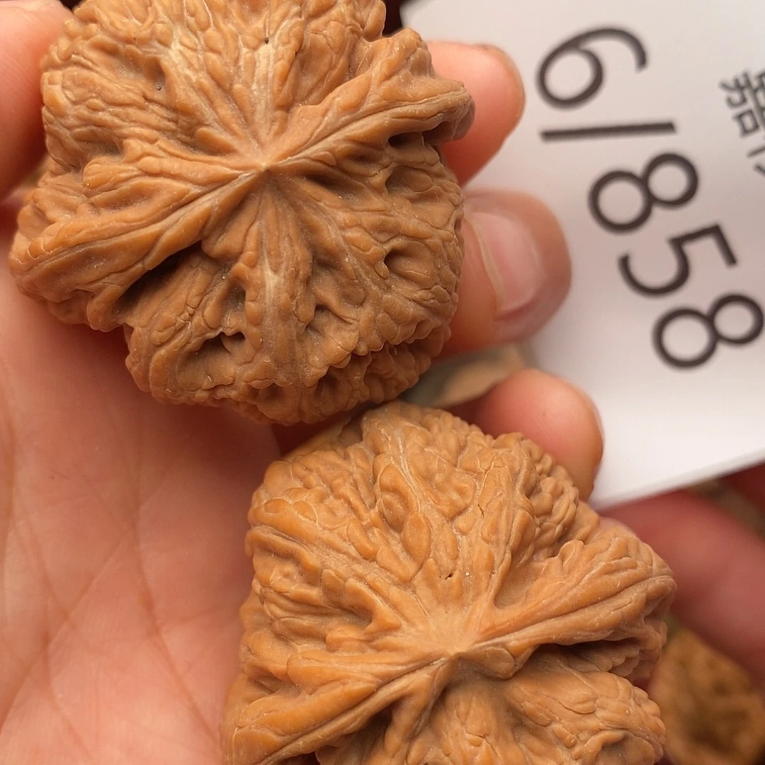 把件文玩核桃40粗筋